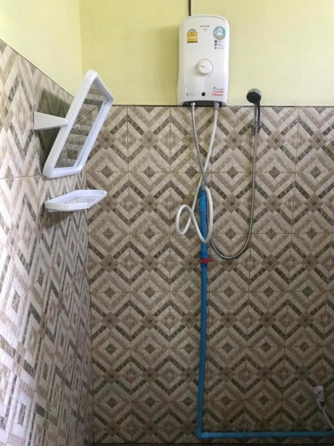 เอ็นพี เดอะปาย ห้องพักนครสวรรค์ エクステリア 写真